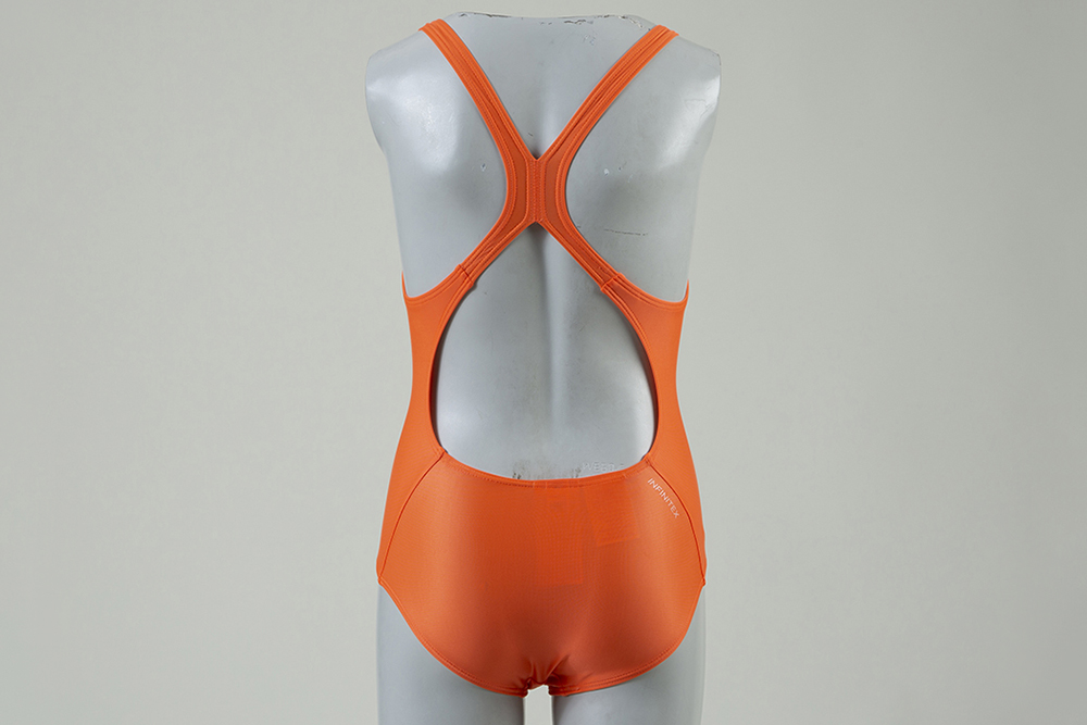 Complex dress before neck joint editing